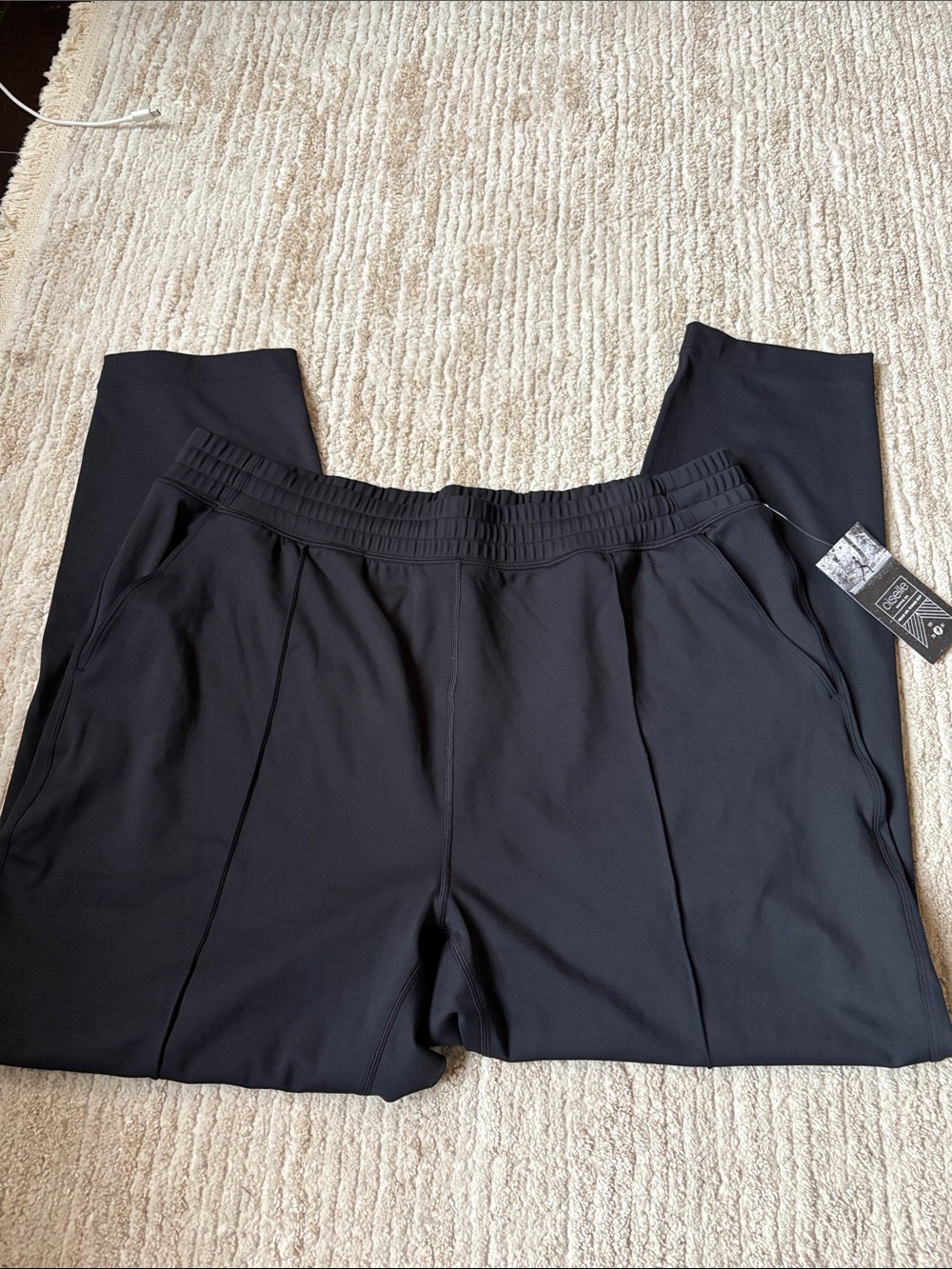 Women’s Oiselle Plya Black Performance Pants - size 12
